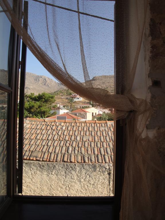 Villa Chrysodimi Chalki Town 객실 사진