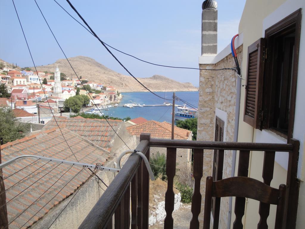 Villa Chrysodimi Chalki Town 객실 사진